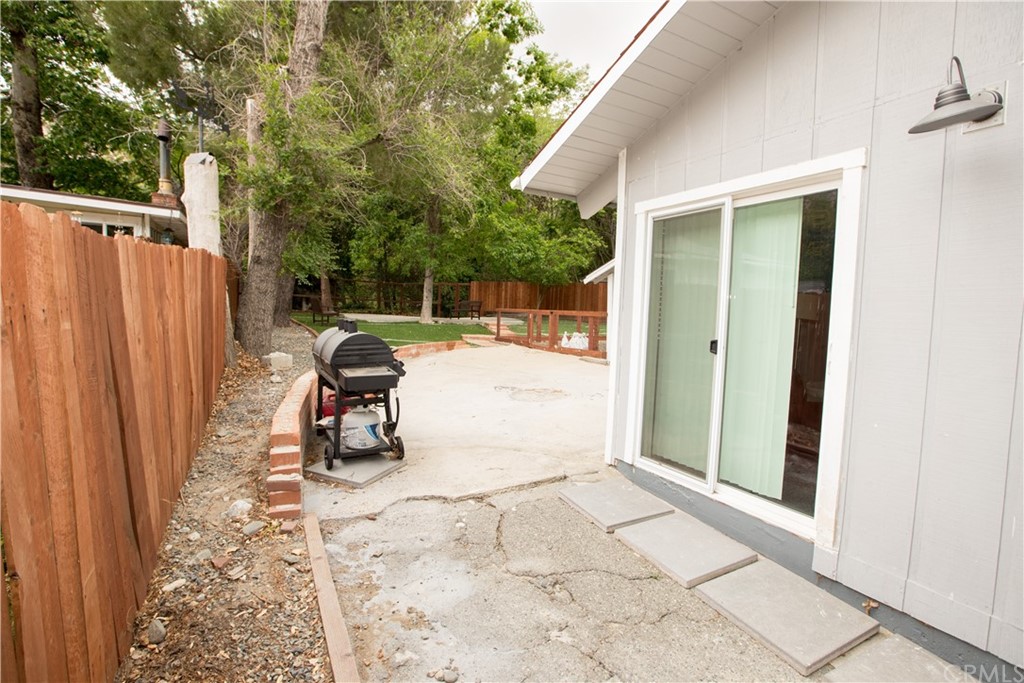 528 Stream Lane Lytle Creek, CA 92358 - Photo 13 of 57