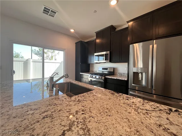 $2,050 | 3741 Canis Minor Lane, Unit 9101, Henderson, NV 89052