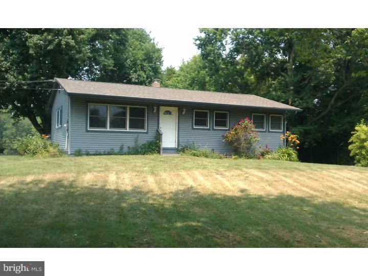315 County House Road Sewell, NJ 08080 - Photo 2 of 23