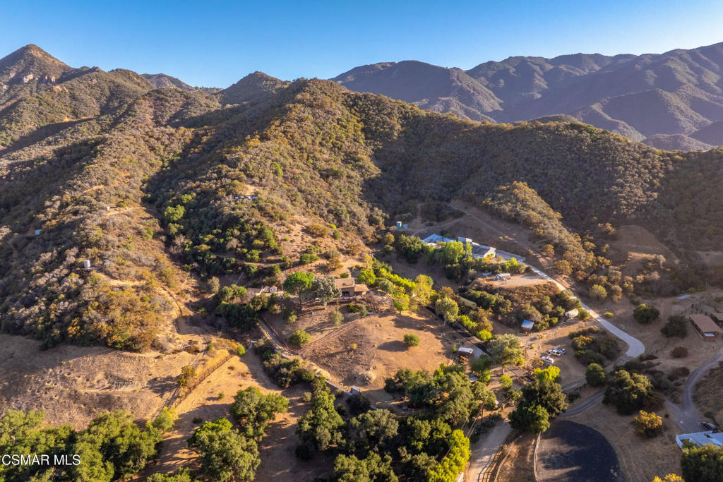 356 East Carlisle Road Thousand Oaks, CA 91361 - Photo 6 of 74