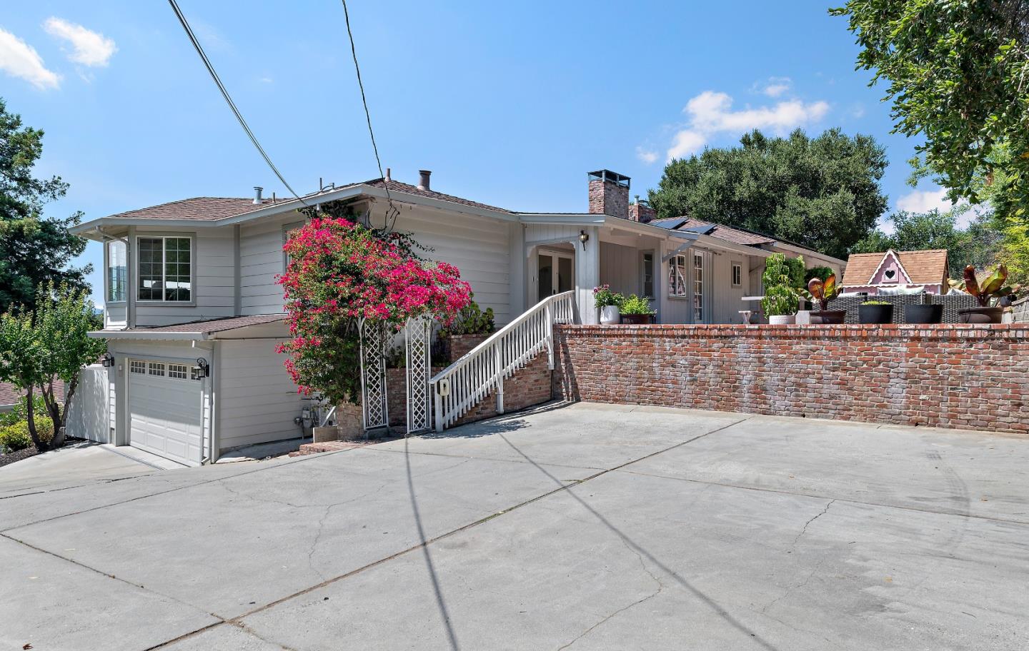 16057 Shannon Road Los Gatos, CA 95032 - Photo 4 of 57