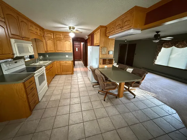 $299,500 | 1134 10th Street, Westbrook, MN 56183