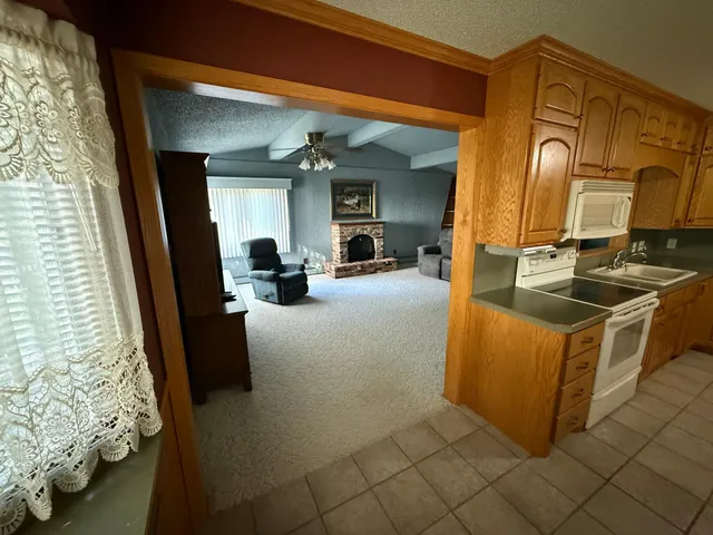 $299,500 | 1134 10th Street, Westbrook, MN 56183