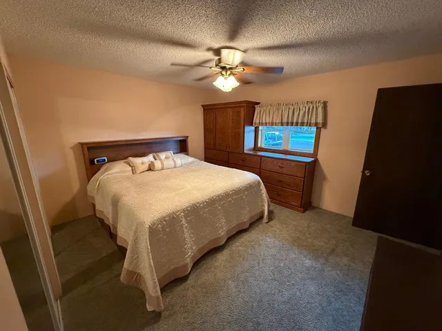 $299,500 | 1134 10th Street, Westbrook, MN 56183