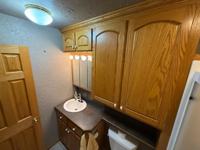 $299,500 | 1134 10th Street, Westbrook, MN 56183