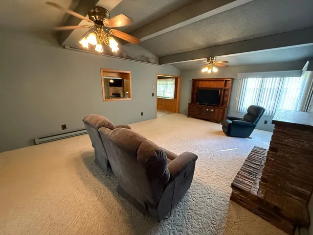 $299,500 | 1134 10th Street, Westbrook, MN 56183