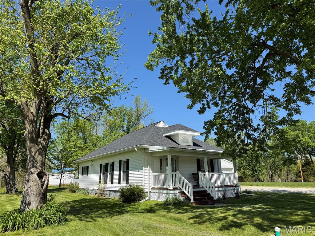 113 Judy Street Perry, MO 63462 - Photo 2 of 23