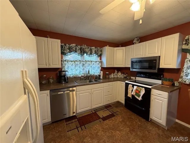 $179,900 | 113 Judy Street, Perry, MO 63462