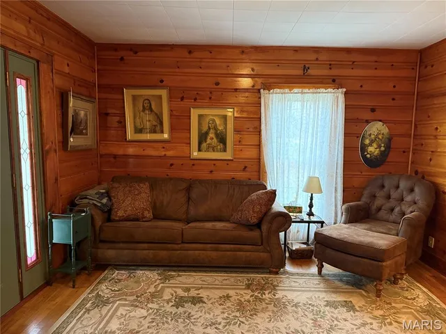 $179,900 | 113 Judy Street, Perry, MO 63462