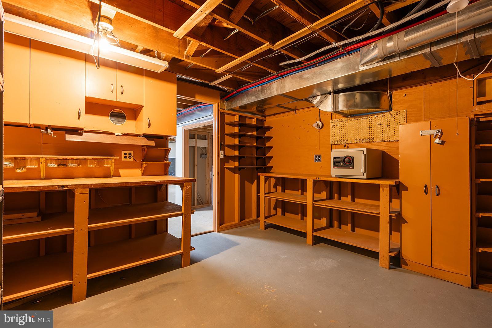 744 Cedar Avenue Haddonfield, NJ 08033 - Photo 45 of 58 Work Bench