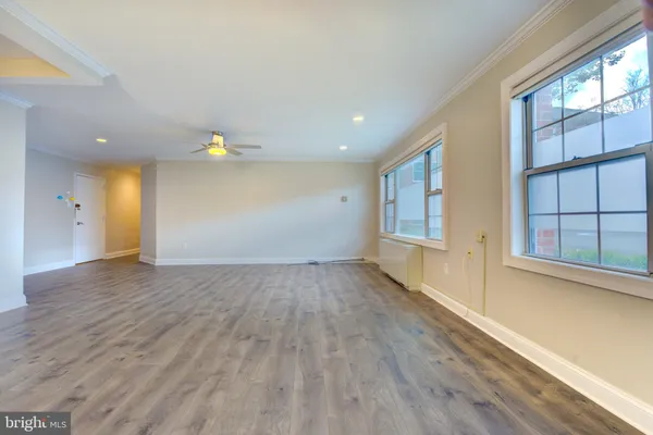 $430,000 | 5301 Westbard Circle, Unit 208, Bethesda, MD 20816