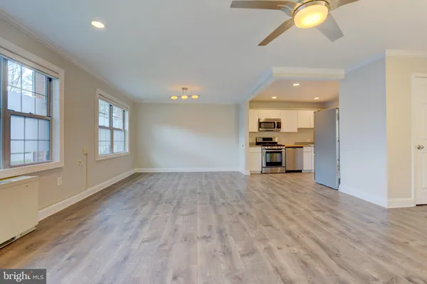 $430,000 | 5301 Westbard Circle, Unit 208, Bethesda, MD 20816