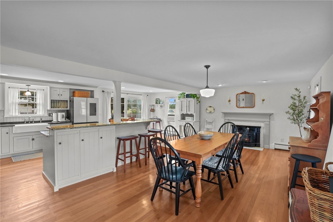 263 Abbott Run Valley Road Cumberland, RI 02864 - Photo 5 of 41 Gallery Image 5