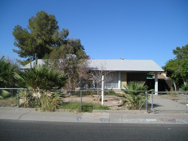 7620 West Cheery Lynn Road Phoenix, AZ 85033 - Photo 1 of 4 front