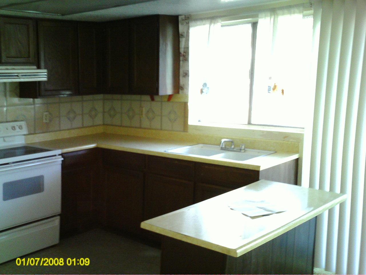 7620 West Cheery Lynn Road Phoenix, AZ 85033 - Photo 3 of 4 Kitchen