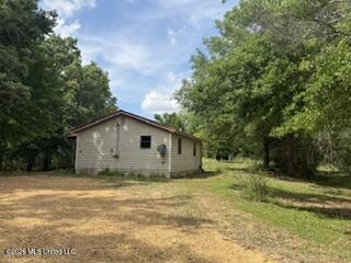 147 Howard Road Enid, MS 38927 - Photo 5 of 13 IMG_1771