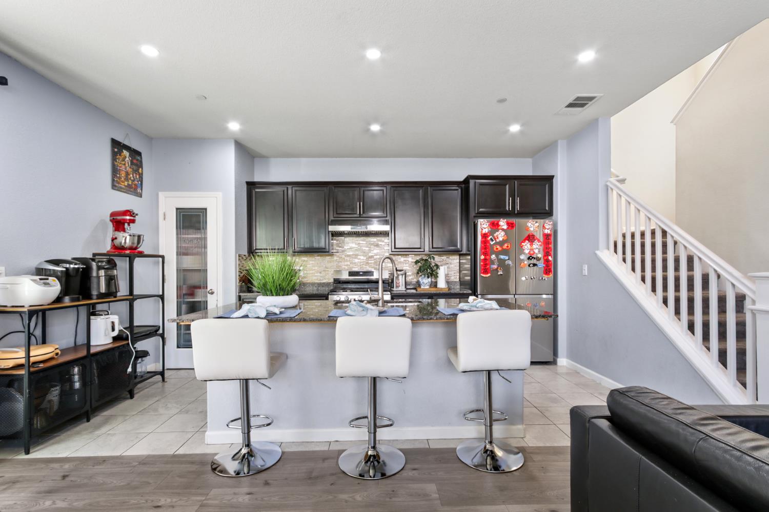 8196 Kramer Ranch Way Elk Grove, CA 95758 - Photo 13 of 47