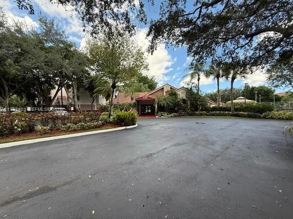 $225,000 | 10161 West Sunrise Boulevard, Unit 104, Plantation, FL 33322
