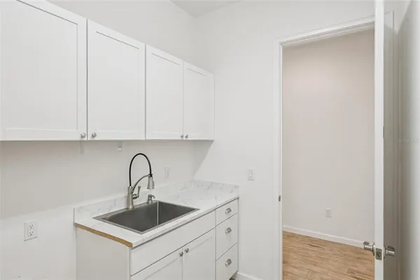 $399,900 | 806 Winterside Drive, Apollo Beach, FL 33572