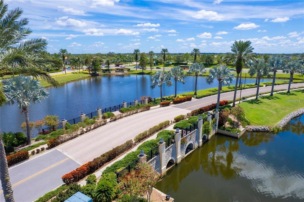 806 Winterside Drive Apollo Beach, FL 33572 - Photo 51 of 57 a view of a city with a lake view