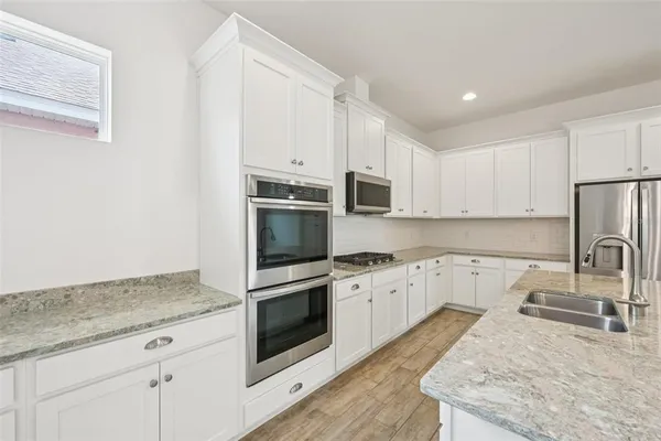 $399,900 | 806 Winterside Drive, Apollo Beach, FL 33572