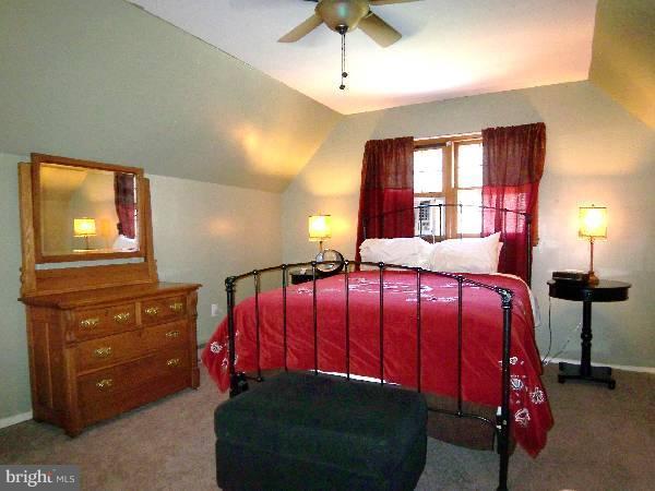 1470 Rock Gap Road Berkeley Springs, WV 25411 - Photo 20 of 26 Bedroom (Master)