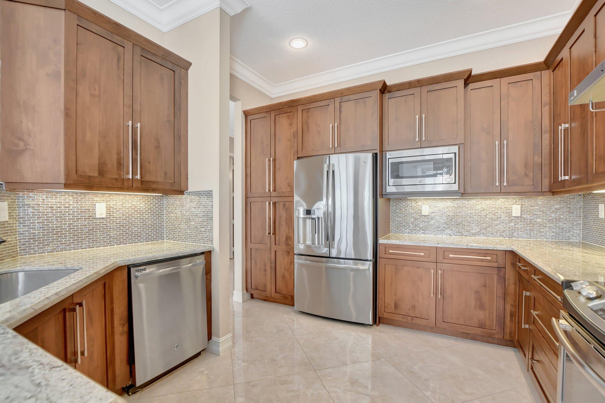 9079 Clearhill Road Boynton Beach, FL 33473 - Photo 7 of 45 Kitchen
