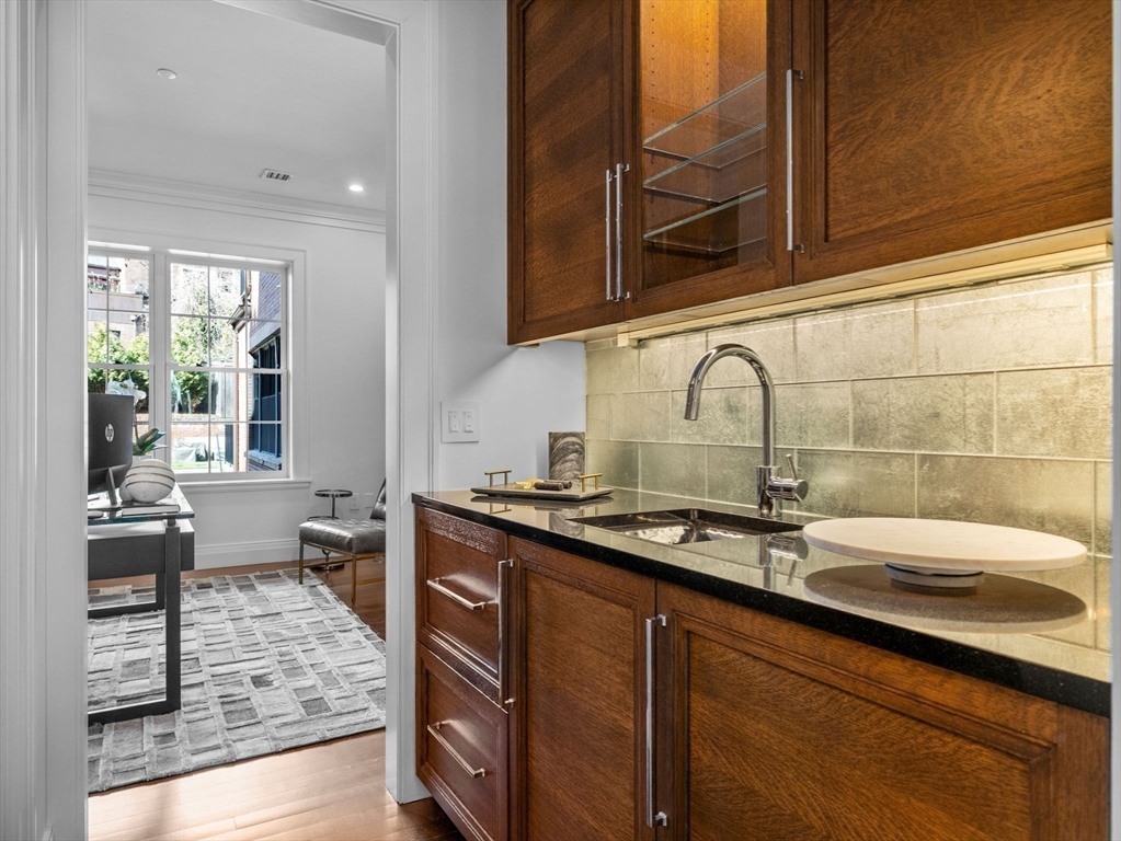 5 Joy Street, Unit 1 Boston, MA 02108 - Photo 16 of 35