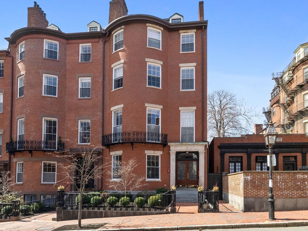 5 Joy Street, Unit 1 Boston, MA 02108 - Photo 29 of 35