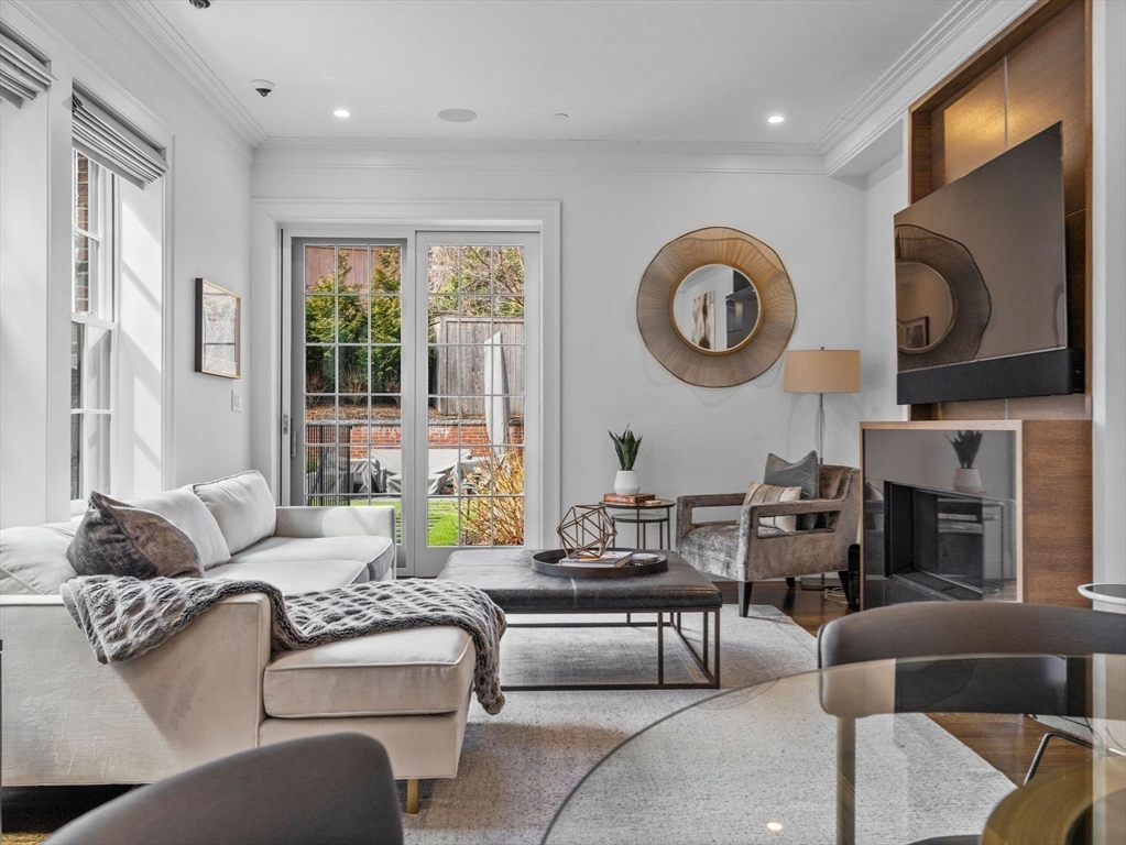 5 Joy Street, Unit 1 Boston, MA 02108 - Photo 7 of 35