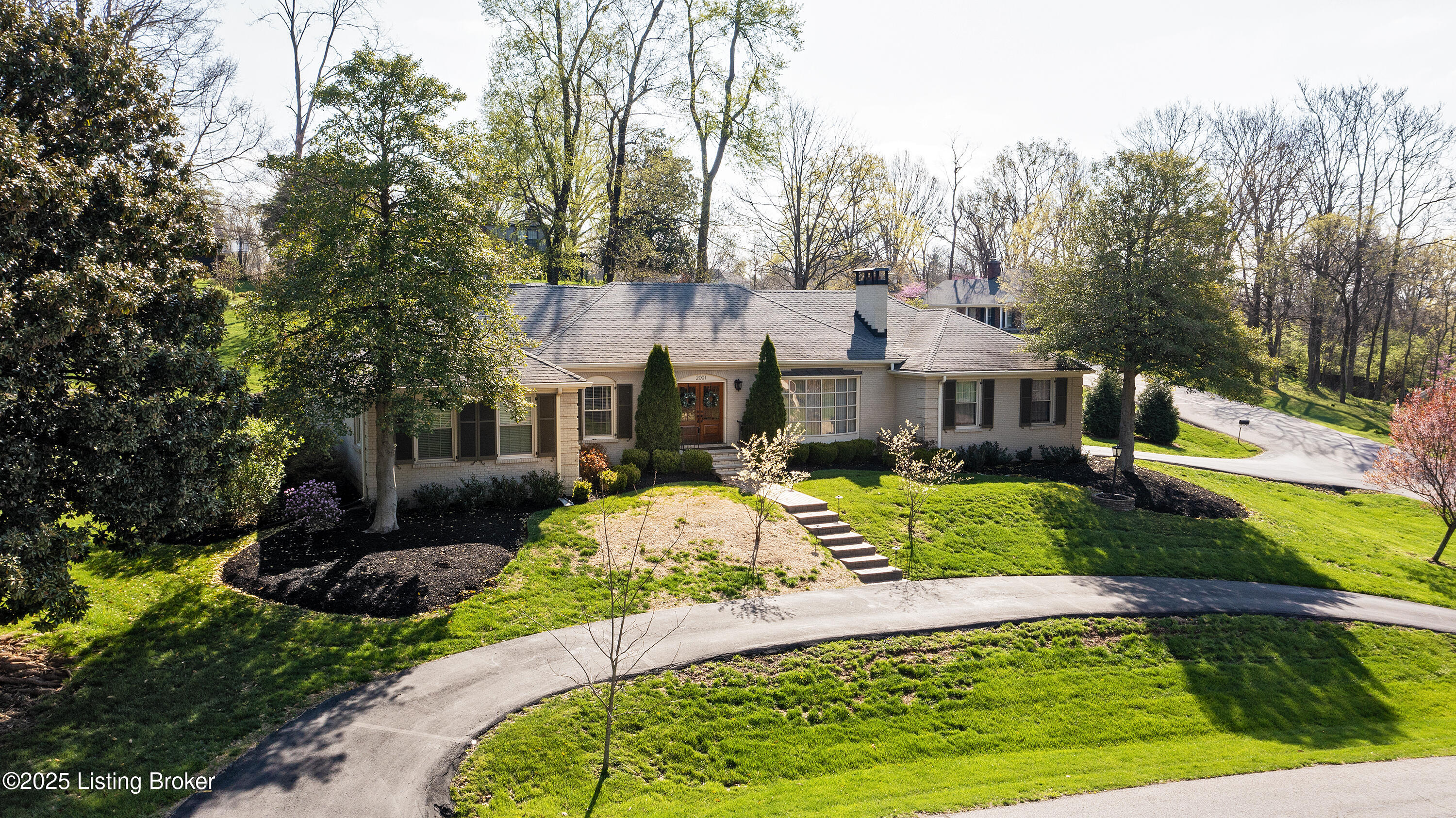 2001 Round Ridge Road Louisville, KY 40207 - Photo 84 of 89 2001_Round_Ridge_016