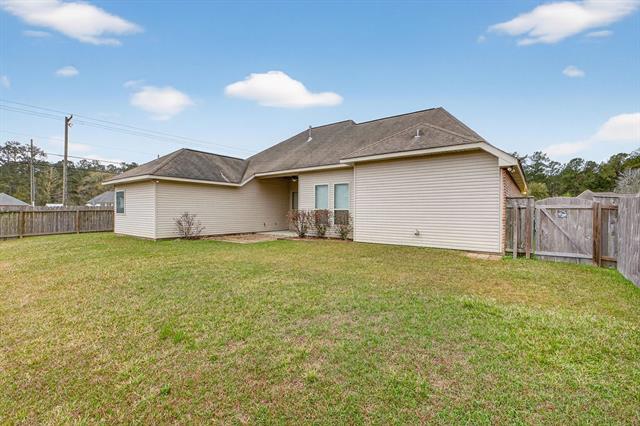100 April Court Covington, LA 70433 - Photo 4 of 28