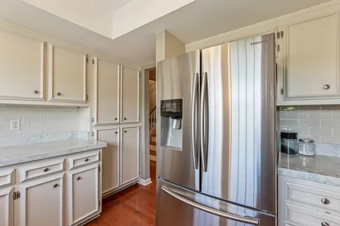 a close view of sink and tap