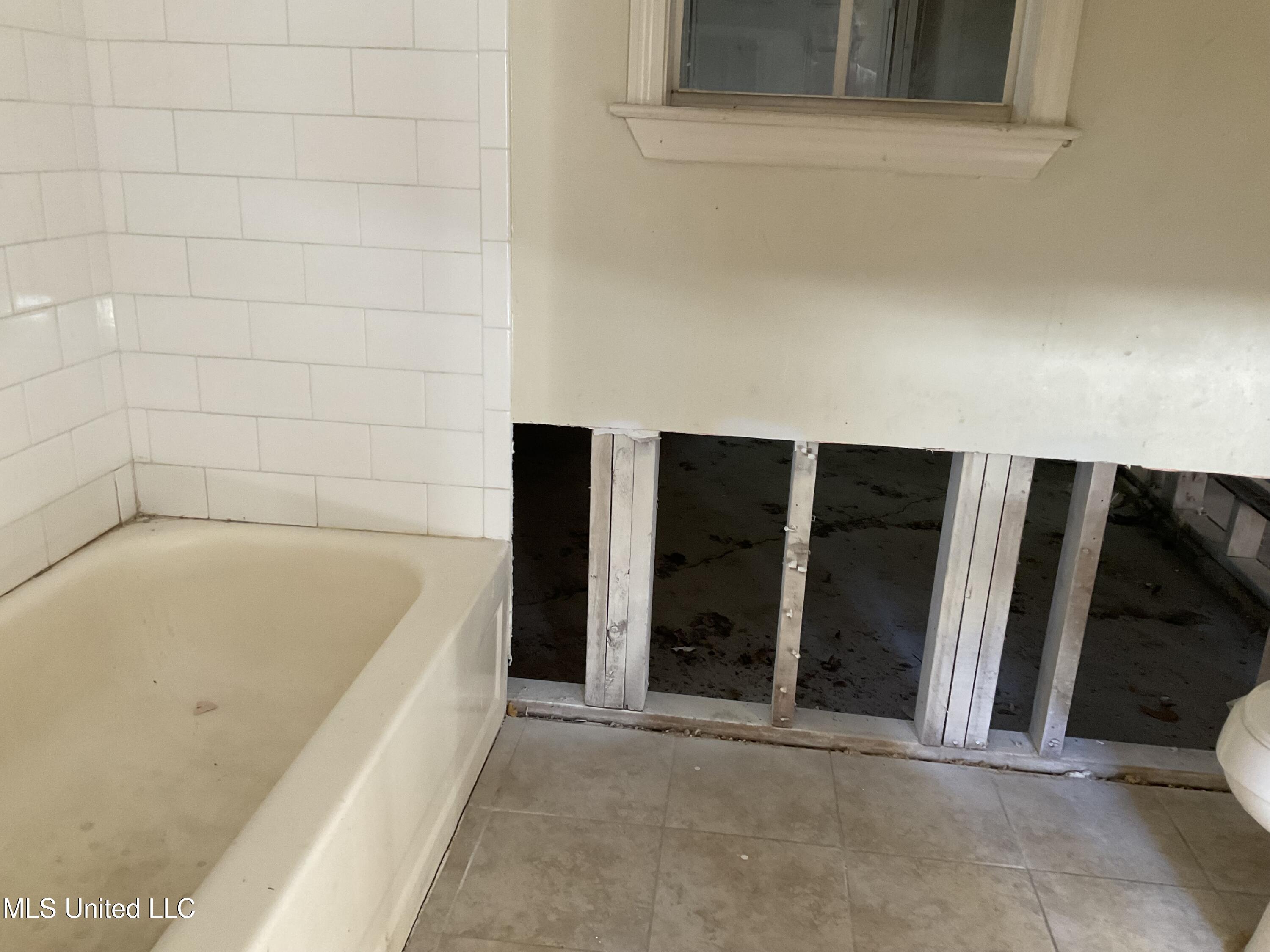 121 Clearwater Cove Ridgeland, MS 39157 - Photo 12 of 17 IMG_1611