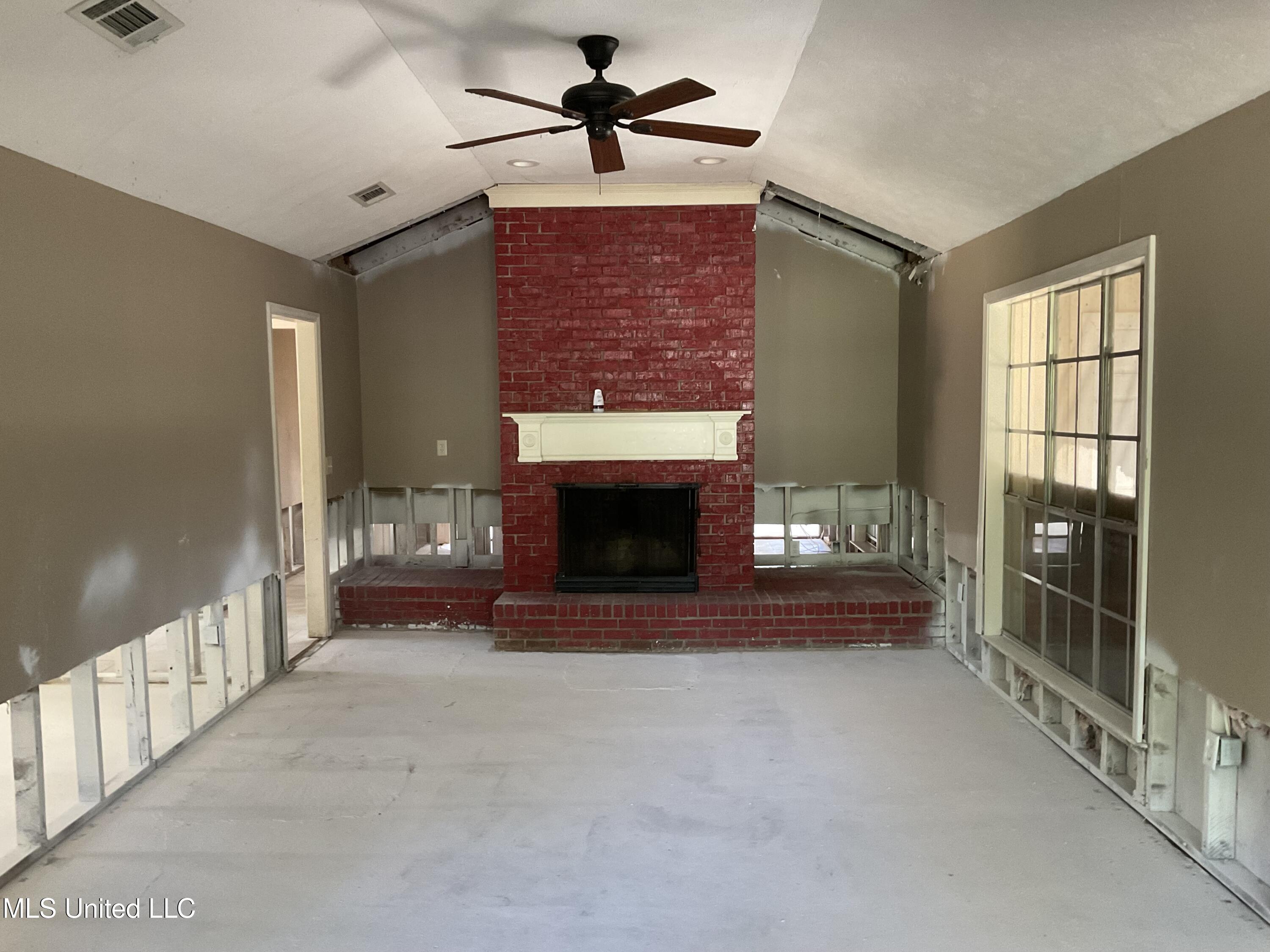 121 Clearwater Cove Ridgeland, MS 39157 - Photo 7 of 17 IMG_1606