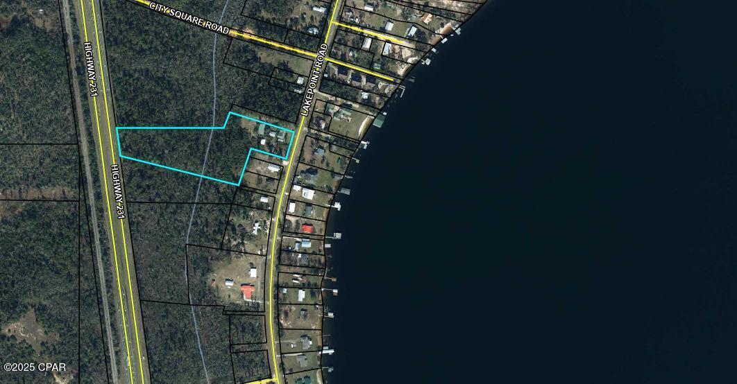 417 Lakepoint Road Alford, FL 32420 - Photo 2 of 12