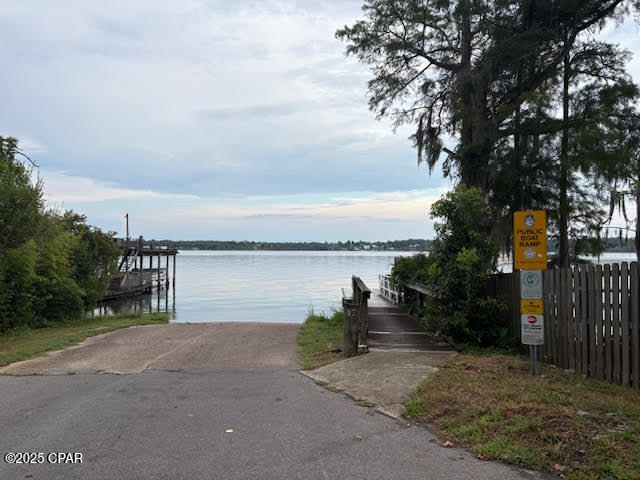 417 Lakepoint Road Alford, FL 32420 - Photo 4 of 12