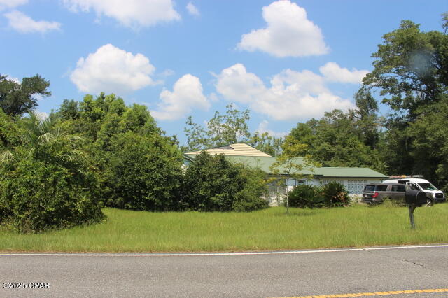 417 Lakepoint Road Alford, FL 32420 - Photo 8 of 12