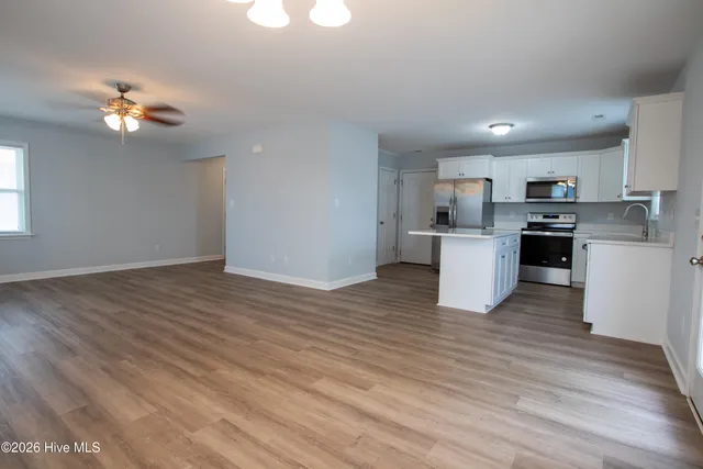 $2,200 | 1212 Bridges Street, Morehead City, NC 28557