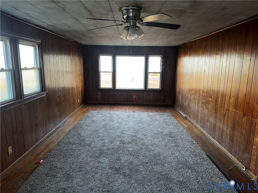 5571 West Courthouse Road Burkeville, VA 23922 - Photo 11 of 14