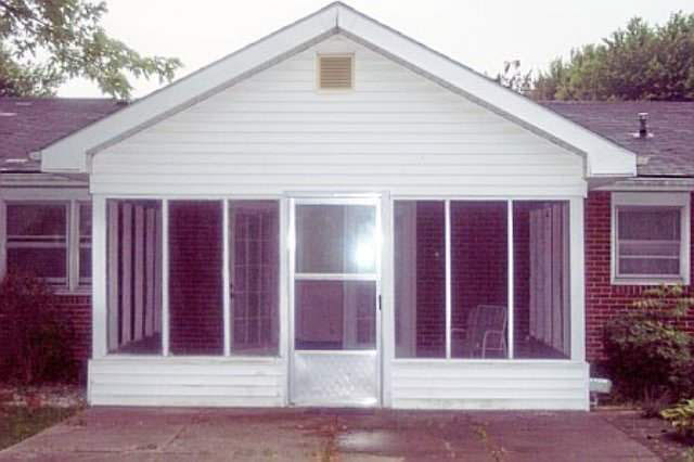 2704 West Airway Road Muncie, IN 47304 - Photo 8 of 12 Gallery Image 8