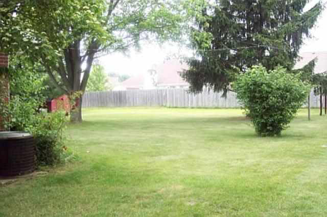 2704 West Airway Road Muncie, IN 47304 - Photo 9 of 12 Gallery Image 9