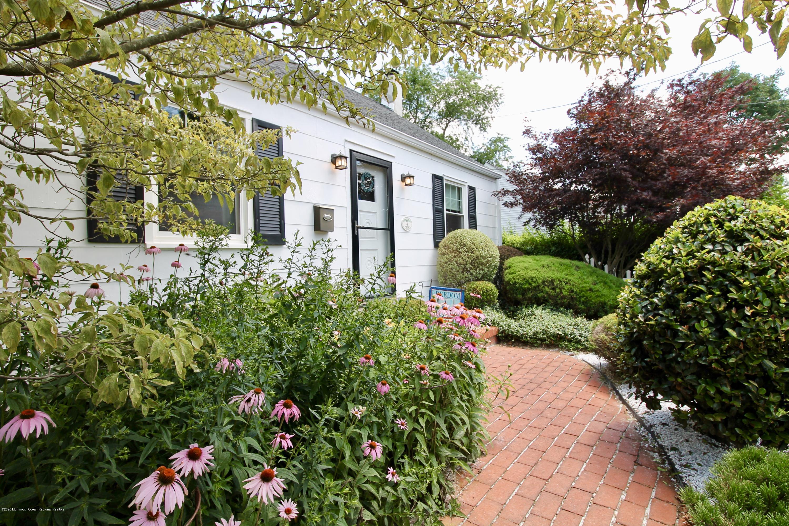 4 Schiverea Avenue Freehold, NJ 07728 - Photo 7 of 36 FRONT BRICK WALKWAY