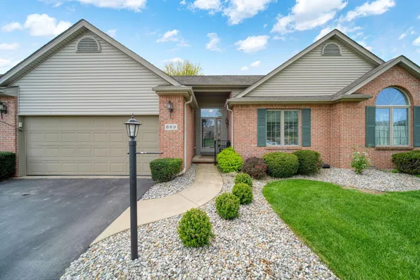 $309,875 | 689 Korey's Circle, Unit 16, Blissfield, MI 49228