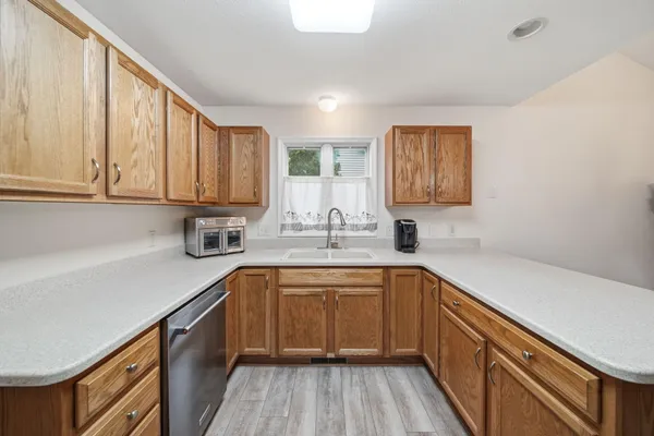 $309,875 | 689 Korey's Circle, Unit 16, Blissfield, MI 49228