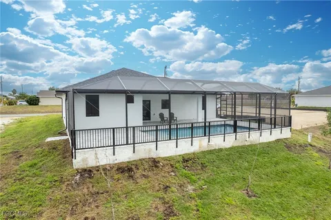 $420,000 | 1826 Northeast 10th Place, Cape Coral, FL 33909