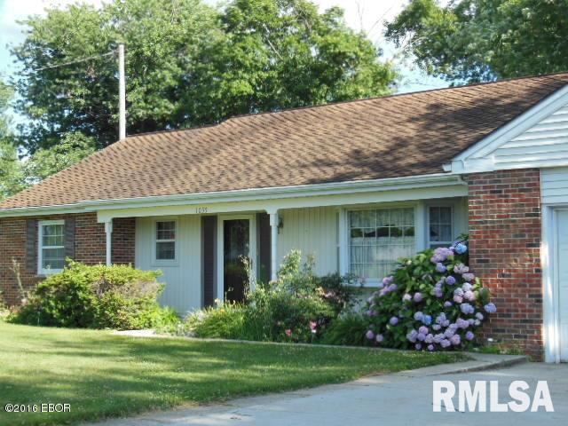 1055 Vandalia Road Louisville, IL 62858 - Photo 3 of 50 Gallery Image 3