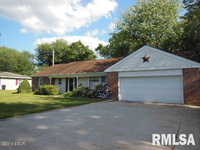 1055 Vandalia Road Louisville, IL 62858 - Photo 4 of 50 Gallery Image 4
