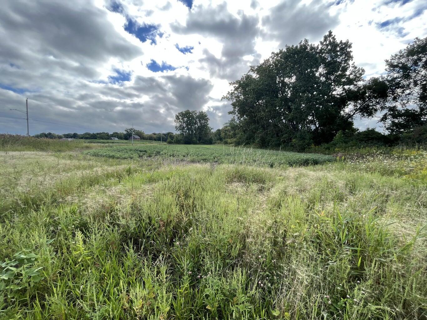 3431 East Fitzsimmons Road Oak Creek, WI 53154 - Photo 9 of 12 3431 E Fitzsimmons Rd