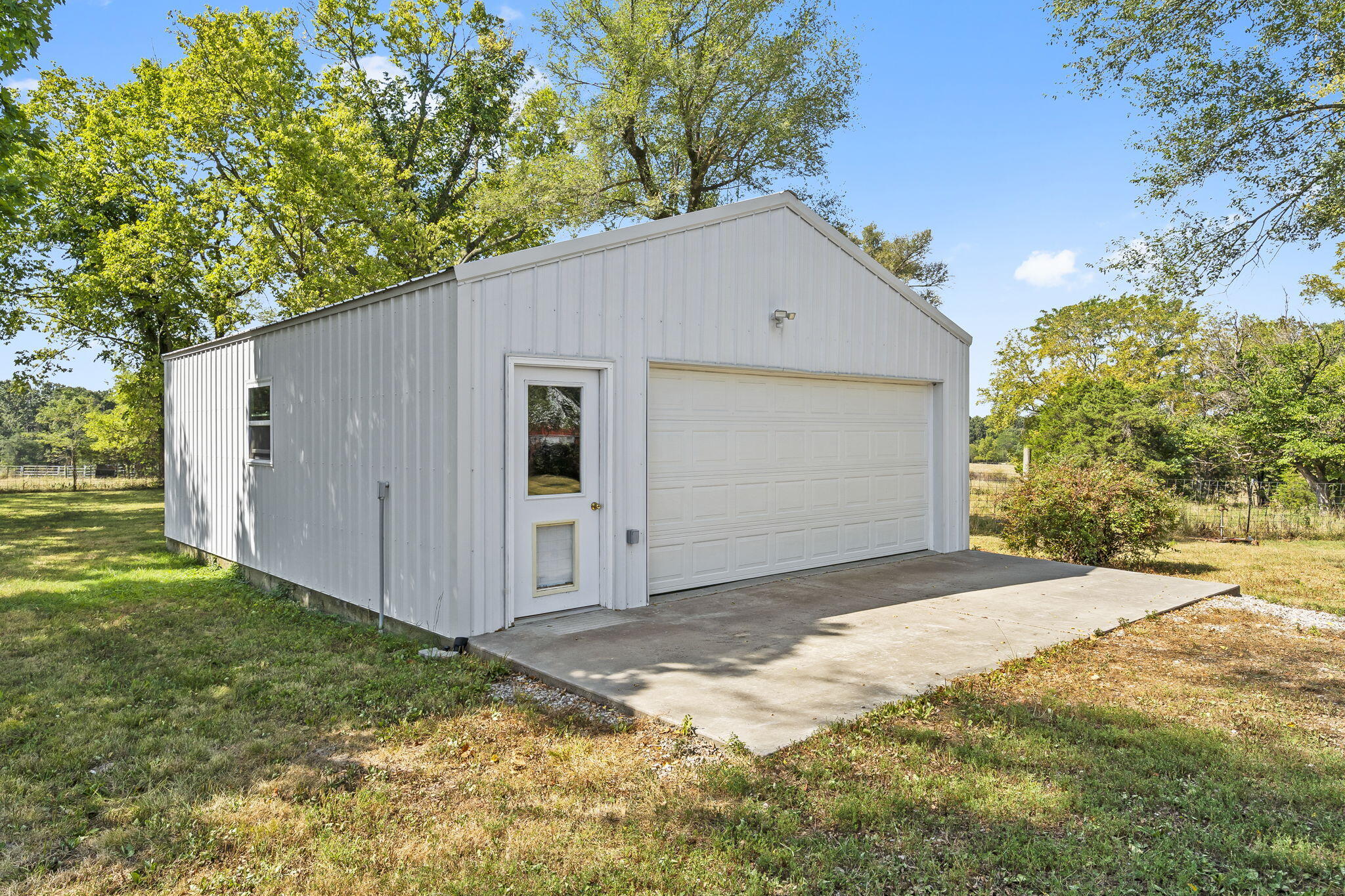 16311 Sunburst Road Lebanon, MO 65536 - Photo 27 of 42 27-web-or-mls-DSC03945